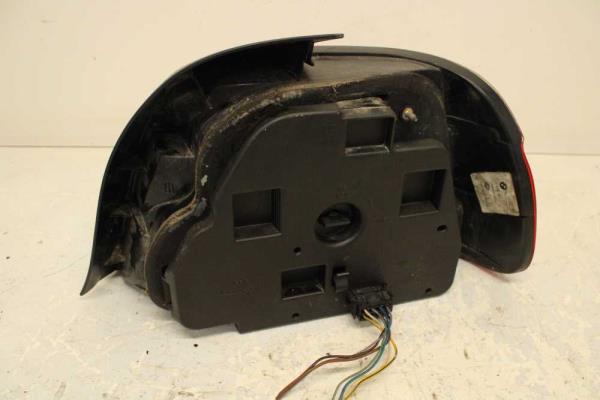 FEU ARRIERE GAUCHE BMW SERIE 5 E34 E39 SEDAN 9/2000+ - Vue 2